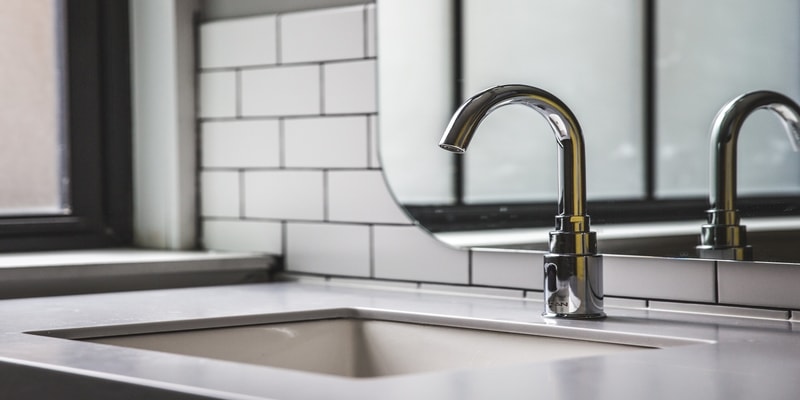 Why touchless faucet is better than touch faucet