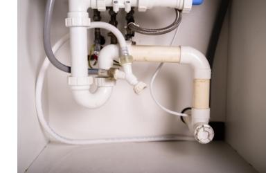 clean under sink to disconnect sparyer hose